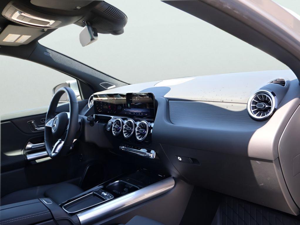 used 2026 Mercedes-Benz GLA 250 car, priced at $46,437