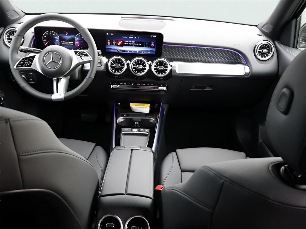 new 2025 Mercedes-Benz GLB 250 car, priced at $49,595