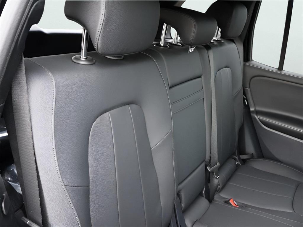 new 2025 Mercedes-Benz GLB 250 car, priced at $49,595