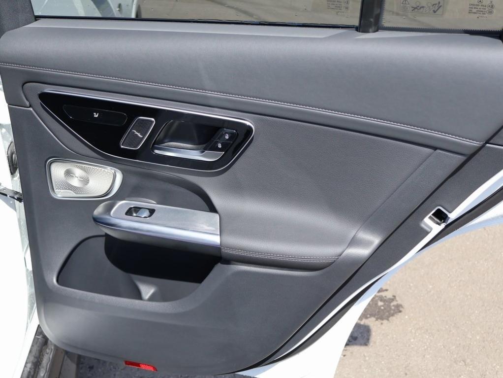 new 2025 Mercedes-Benz GLC 350e car, priced at $75,350