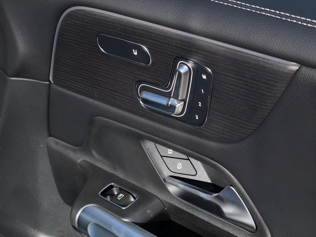 new 2026 Mercedes-Benz GLB 250 car, priced at $54,720