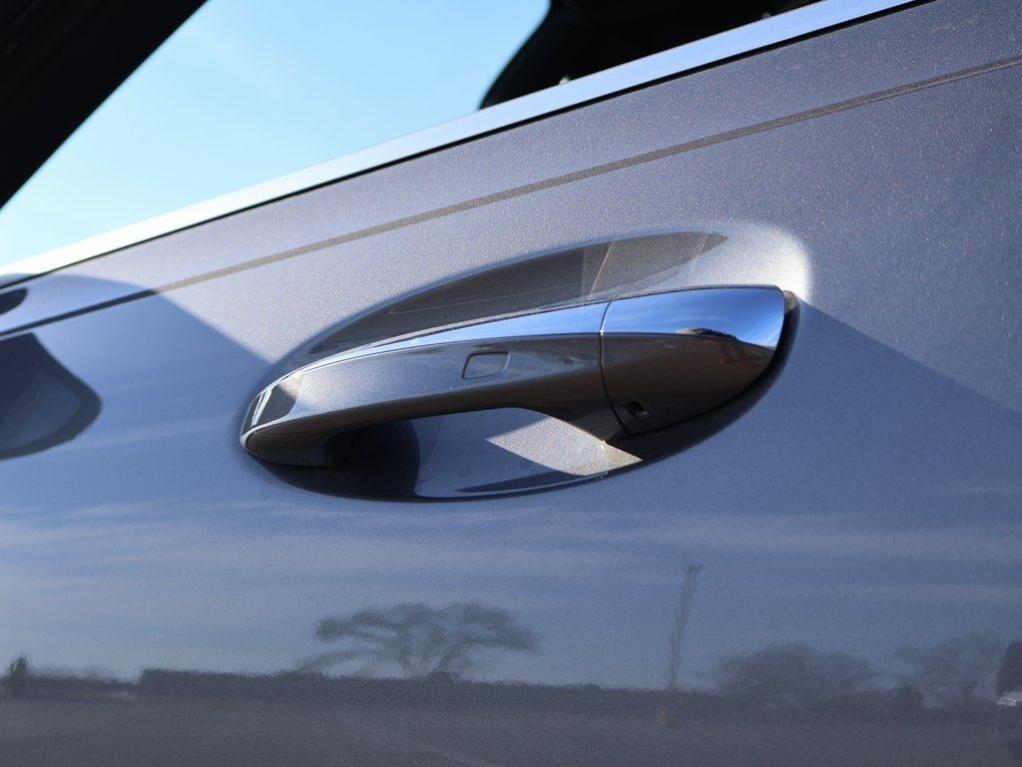 new 2026 Mercedes-Benz GLB 250 car, priced at $54,720