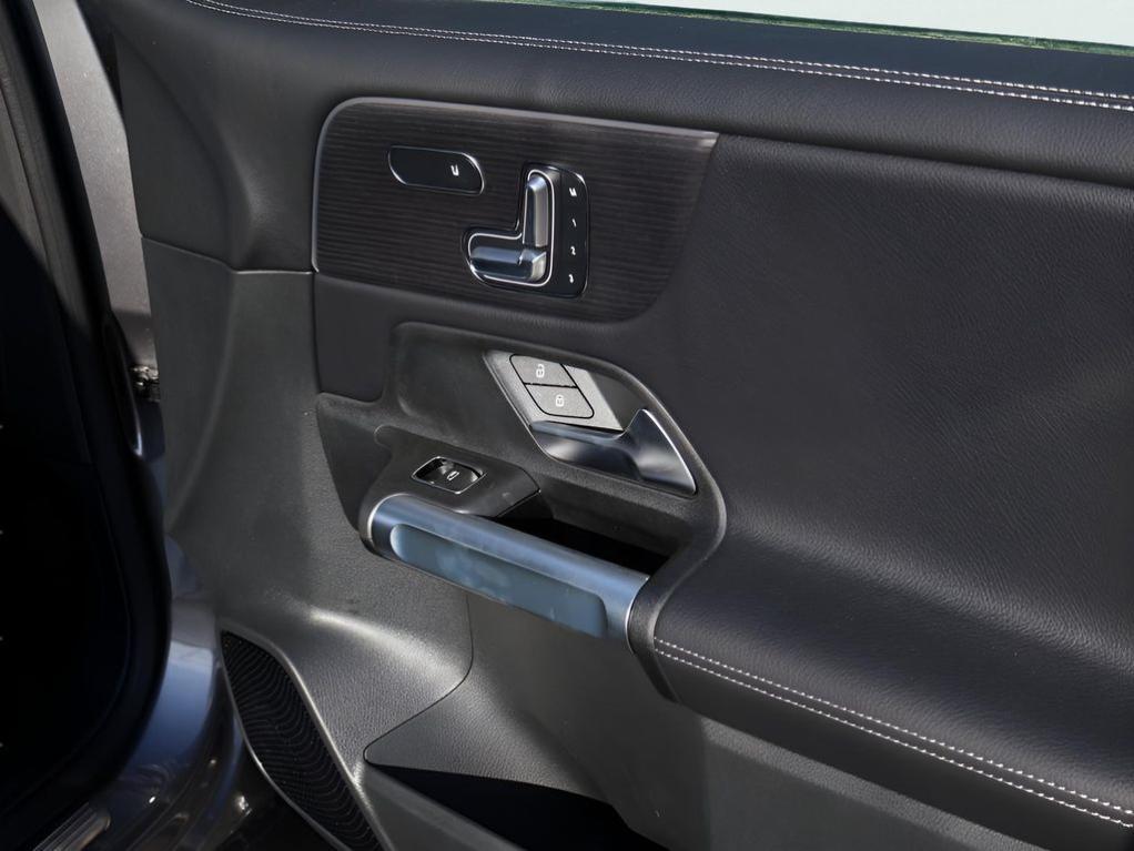 new 2026 Mercedes-Benz GLB 250 car, priced at $54,720