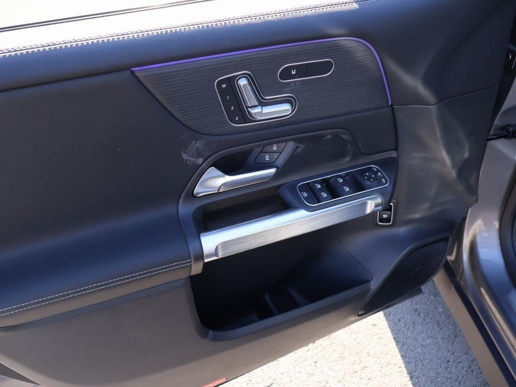 new 2026 Mercedes-Benz GLB 250 car, priced at $54,720