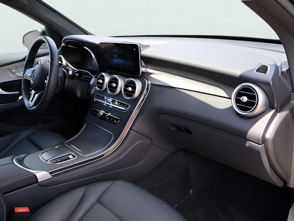 used 2020 Mercedes-Benz GLC 300 car, priced at $32,611