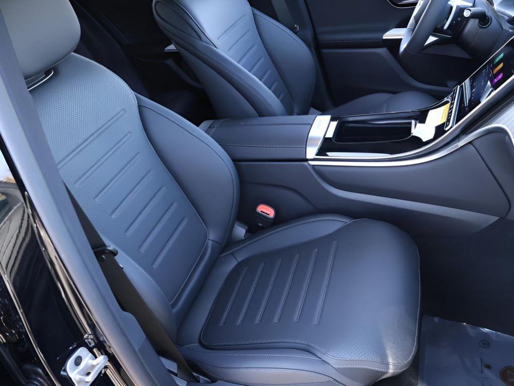 new 2026 Mercedes-Benz GLC 300 car, priced at $59,095