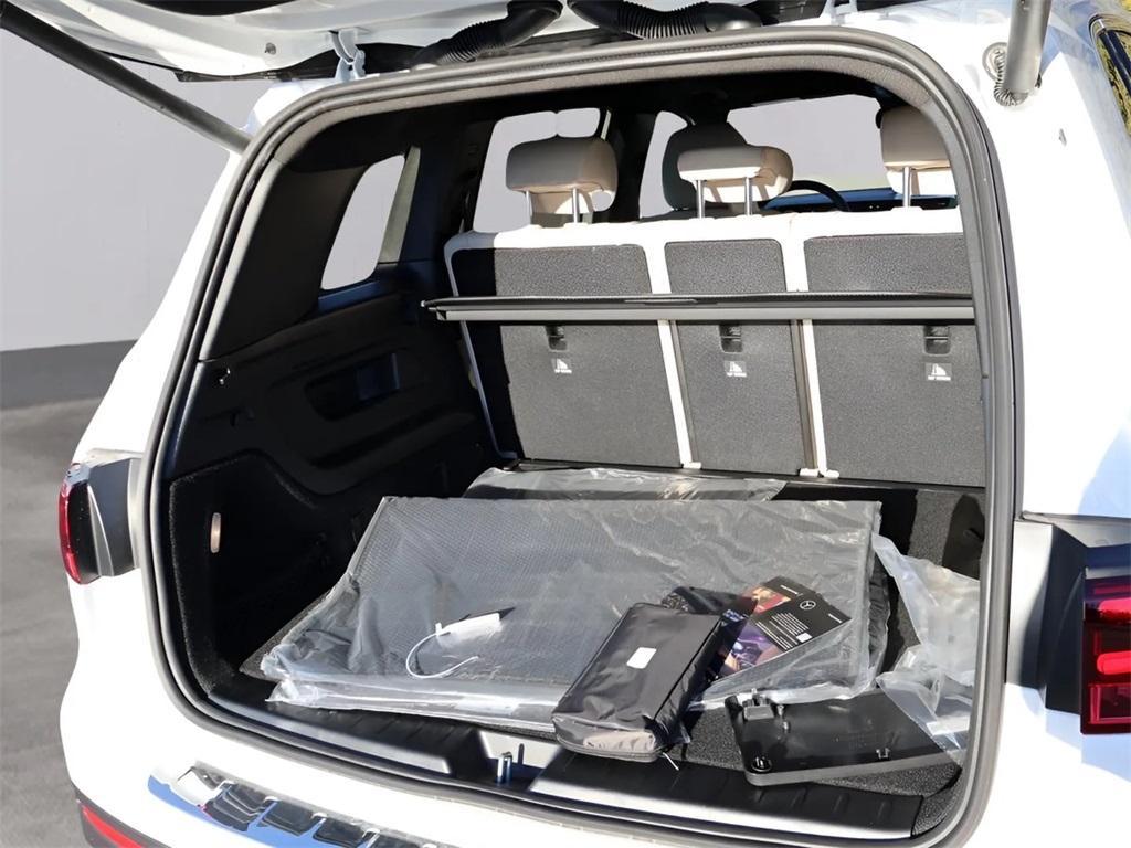 new 2026 Mercedes-Benz GLB 250 car, priced at $52,660