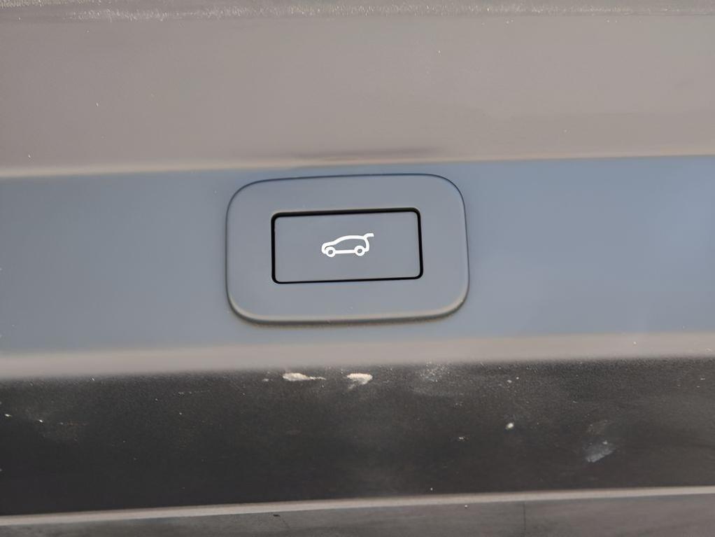 used 2024 Land Rover Range Rover Sport car, priced at $86,977