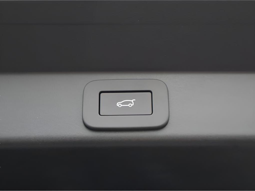 new 2026 Land Rover Range Rover Sport car, priced at $112,730