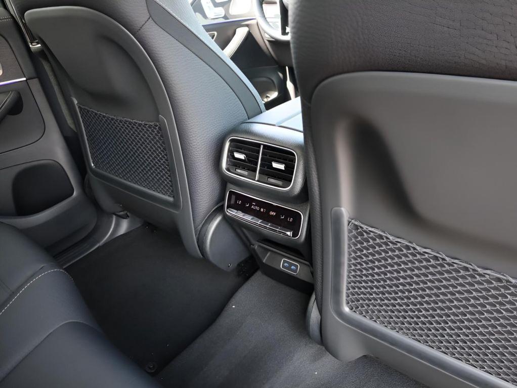 new 2026 Mercedes-Benz GLE 450 car, priced at $86,295