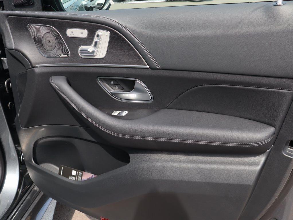 new 2026 Mercedes-Benz GLE 450 car, priced at $86,295