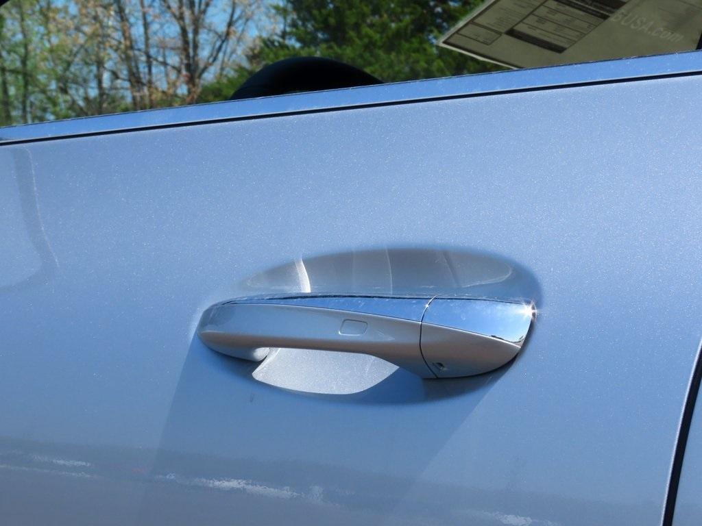 used 2025 Mercedes-Benz GLA 250 car, priced at $49,850