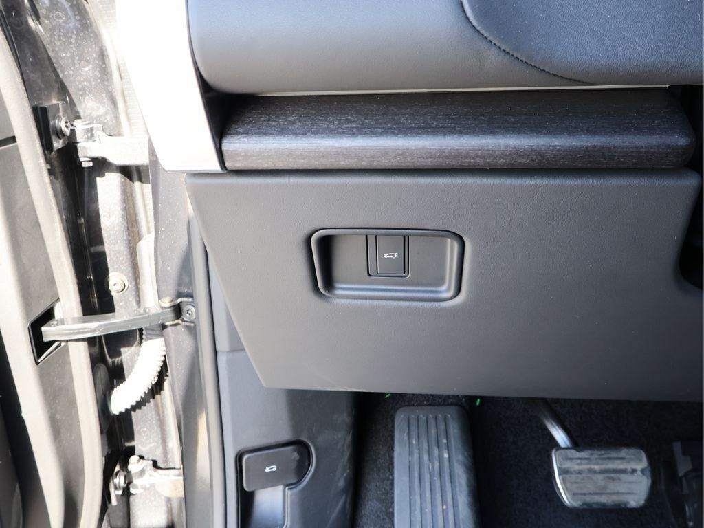 used 2023 Land Rover Range Rover car, priced at $153,977