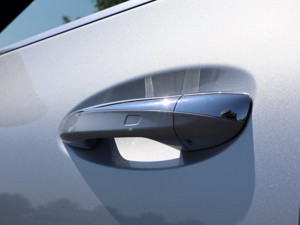 new 2026 Mercedes-Benz GLA 250 car, priced at $51,915