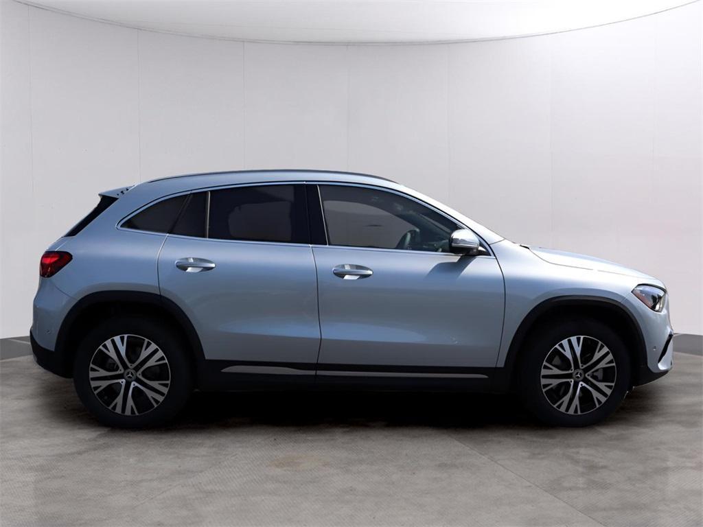 new 2026 Mercedes-Benz GLA 250 car, priced at $51,915