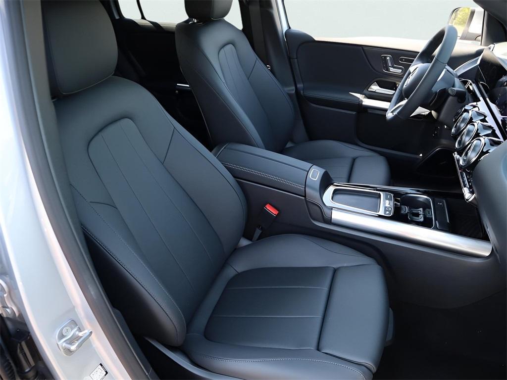 new 2026 Mercedes-Benz GLA 250 car, priced at $51,915