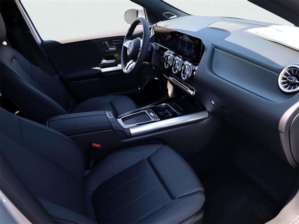 new 2026 Mercedes-Benz GLA 250 car, priced at $51,915