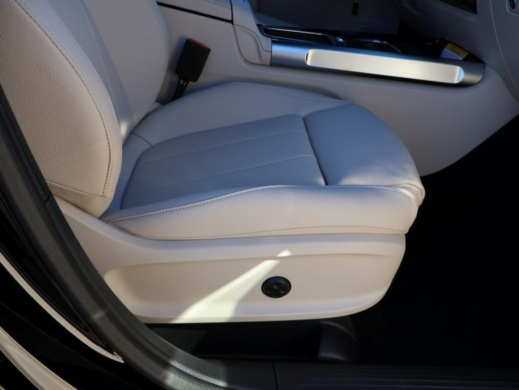 new 2026 Mercedes-Benz GLB 250 car, priced at $53,685