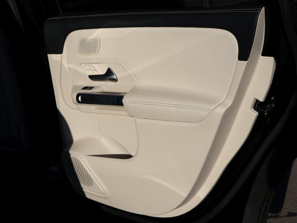 new 2026 Mercedes-Benz GLB 250 car, priced at $53,685