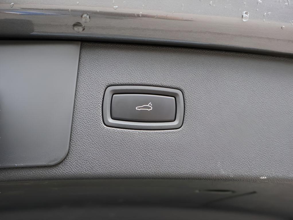 used 2023 Porsche Cayenne car, priced at $81,477