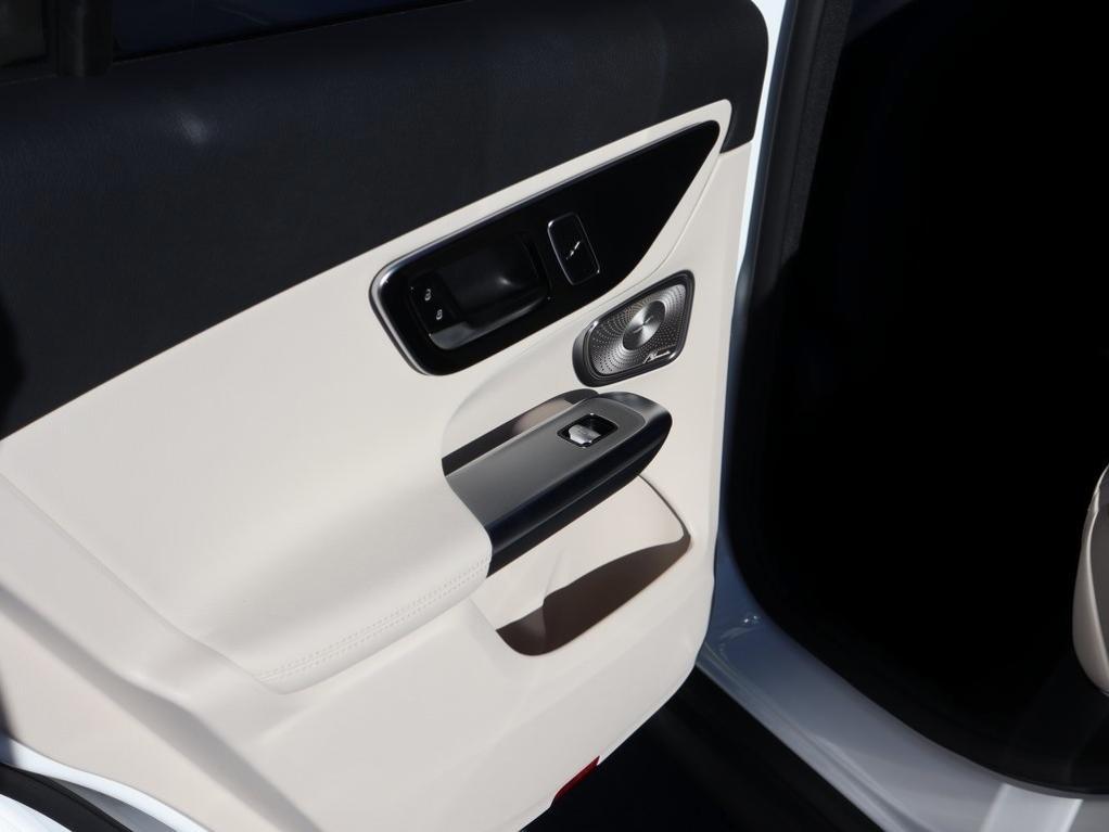 new 2026 Mercedes-Benz GLC 300 car, priced at $57,985