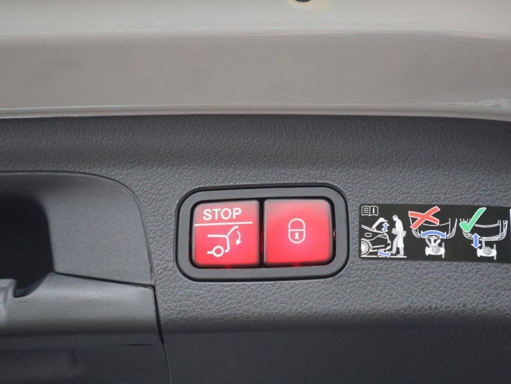 new 2026 Mercedes-Benz GLE 450 car, priced at $92,240