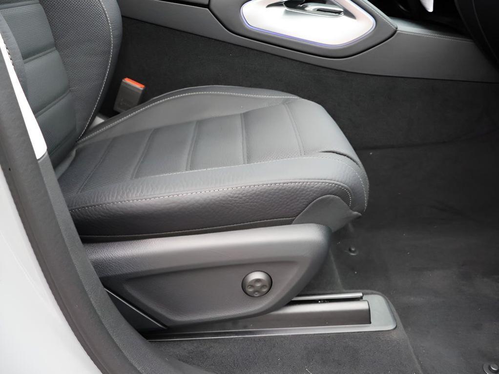 new 2026 Mercedes-Benz GLE 450 car, priced at $92,240