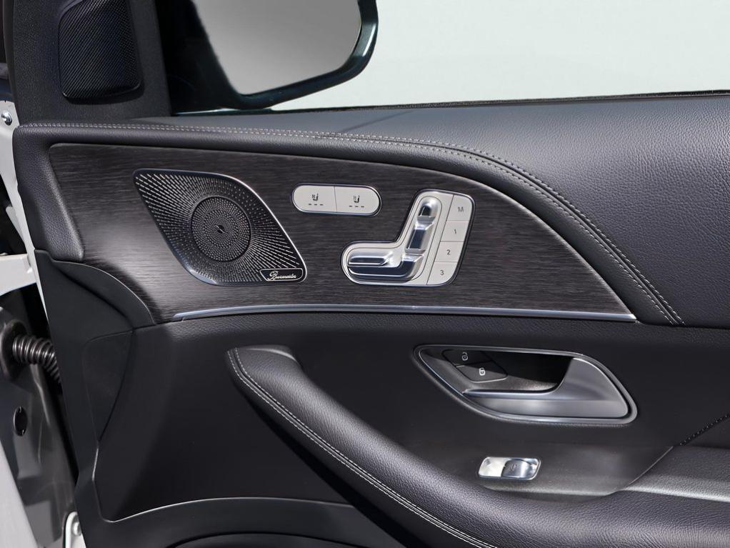 new 2026 Mercedes-Benz GLE 450 car, priced at $84,275