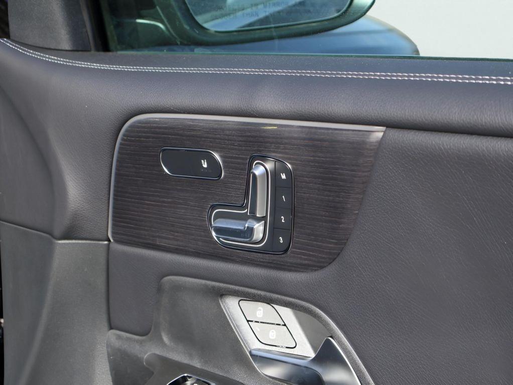 new 2026 Mercedes-Benz GLB 250 car, priced at $56,795