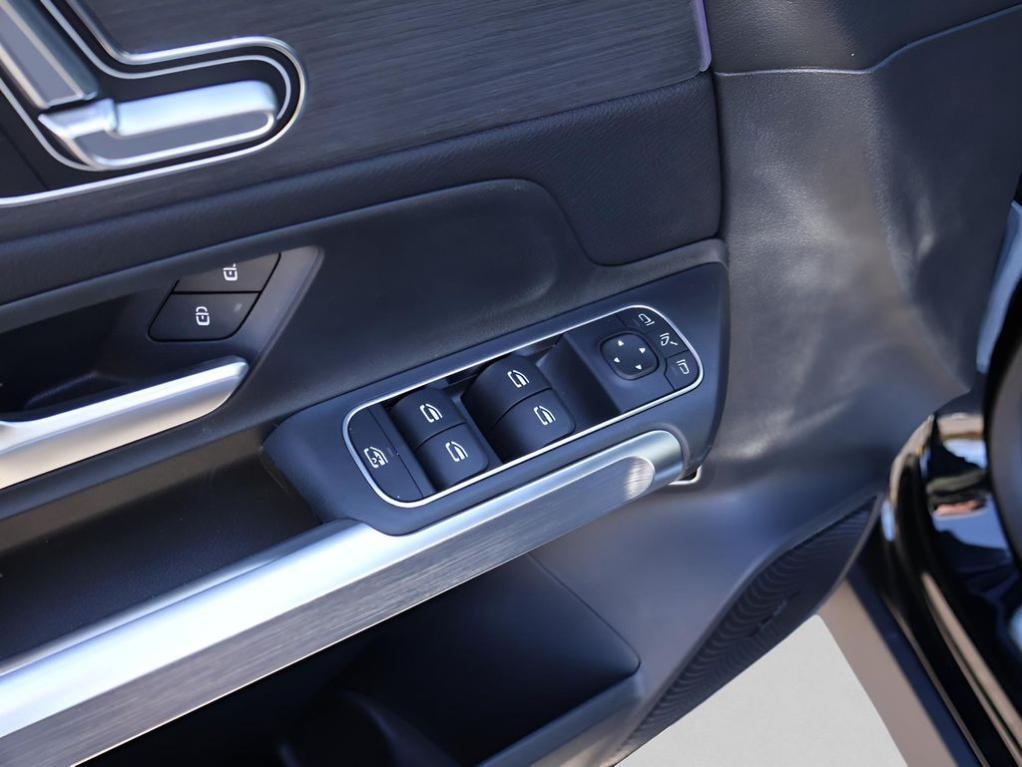 new 2026 Mercedes-Benz GLB 250 car, priced at $56,795