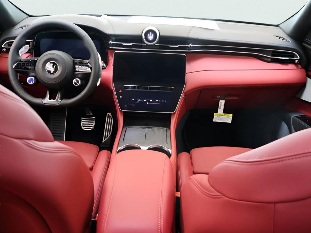 new 2026 Maserati Grecale car, priced at $96,295