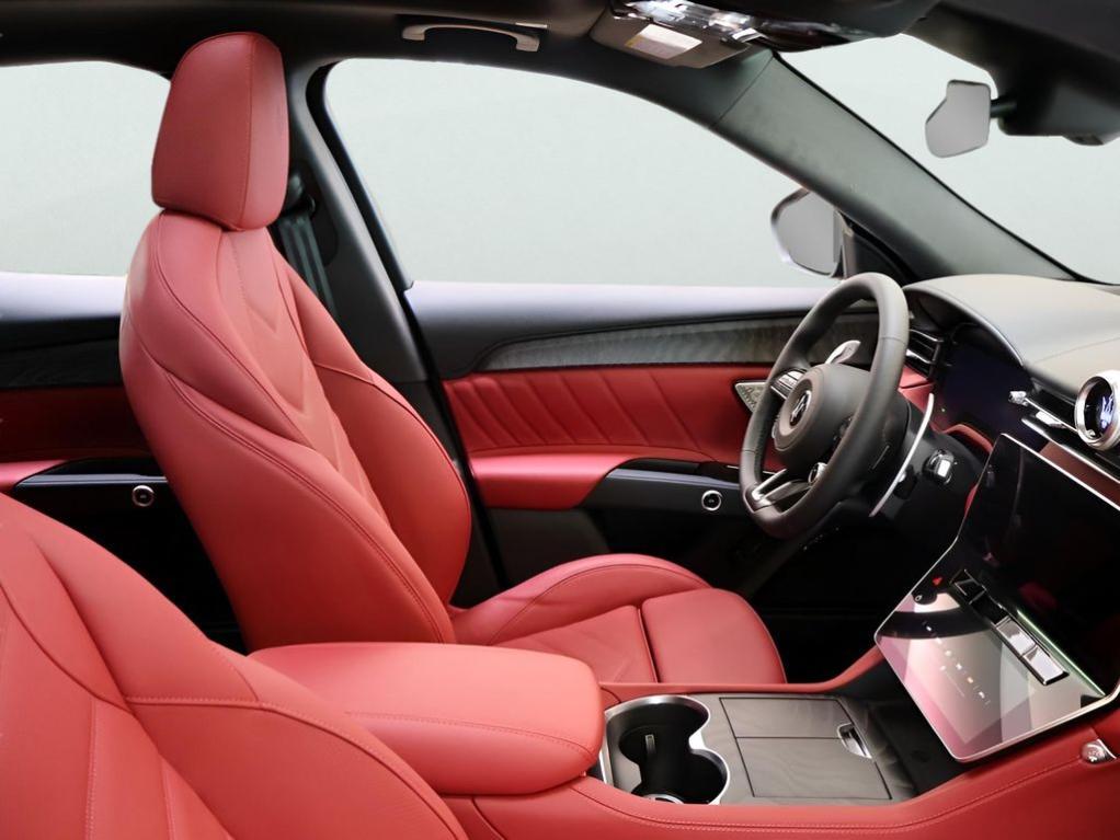 new 2026 Maserati Grecale car, priced at $96,295