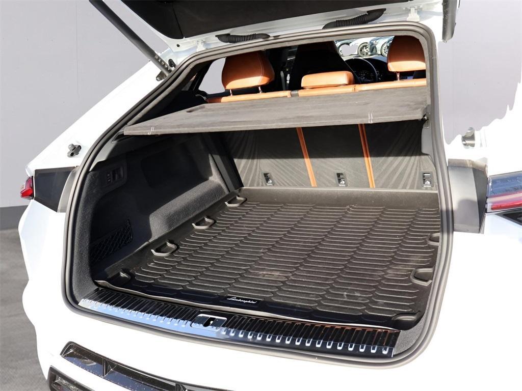 used 2024 Lamborghini Urus car, priced at $274,777