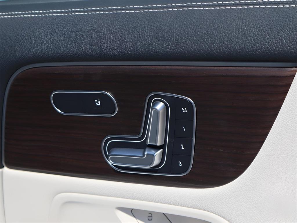 new 2026 Mercedes-Benz GLA 250 car, priced at $51,780