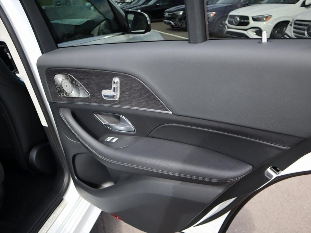 new 2026 Mercedes-Benz GLE 450 car, priced at $84,150