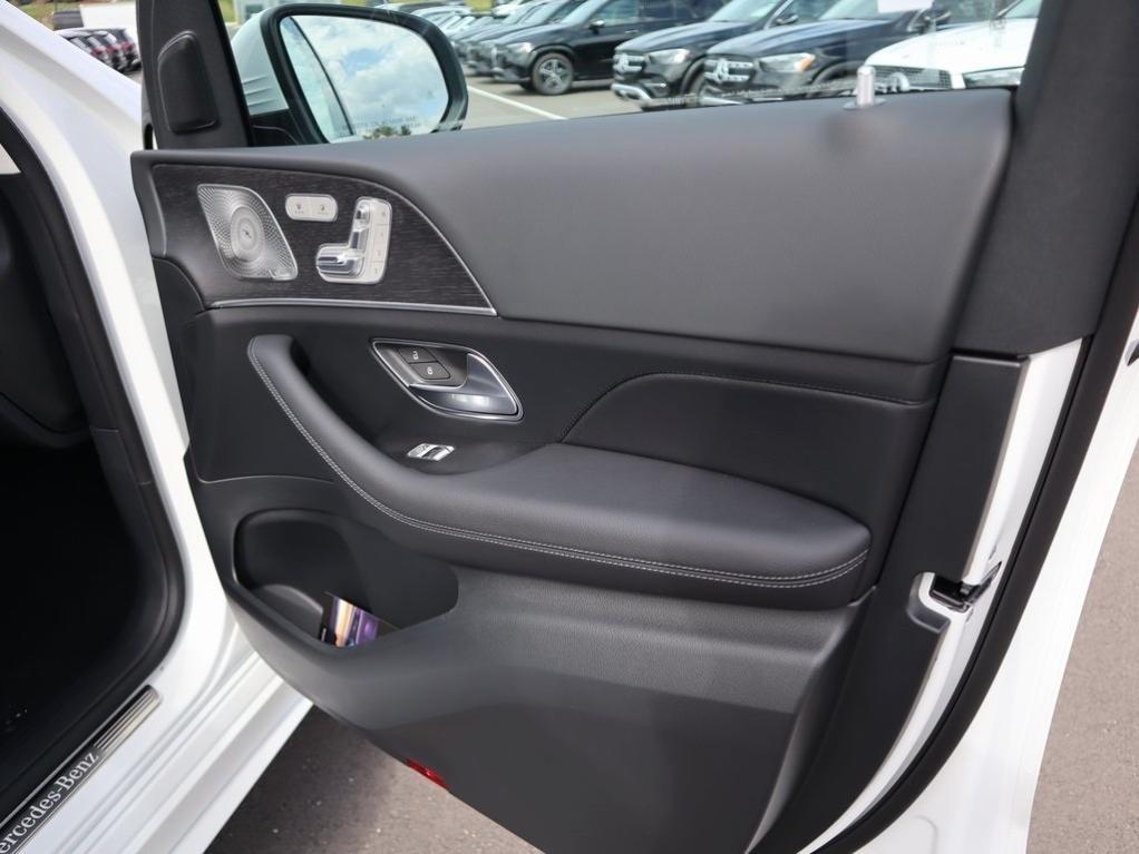 new 2026 Mercedes-Benz GLE 450 car, priced at $84,150