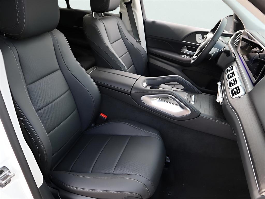 new 2026 Mercedes-Benz GLE 450 car, priced at $84,150