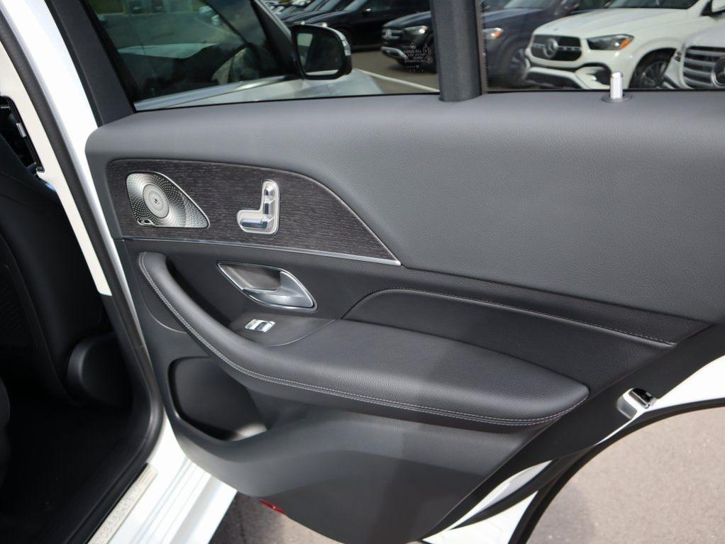 new 2026 Mercedes-Benz GLE 450 car, priced at $84,150