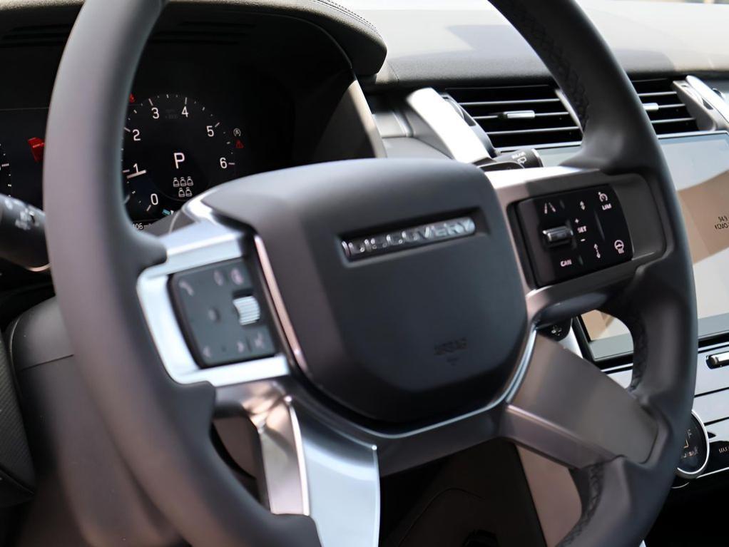 used 2025 Land Rover Discovery car, priced at $60,977