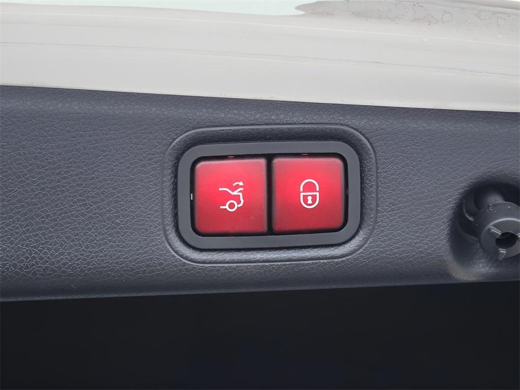 used 2018 Mercedes-Benz AMG E 43 car, priced at $34,434