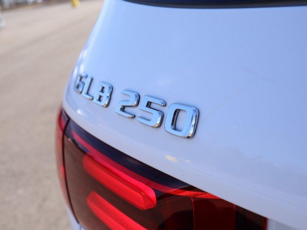 new 2026 Mercedes-Benz GLB 250 car, priced at $55,195
