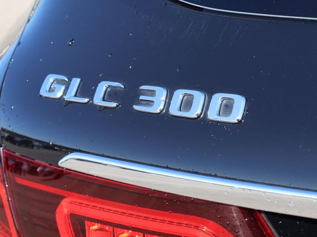 used 2020 Mercedes-Benz GLC 300 car, priced at $20,673