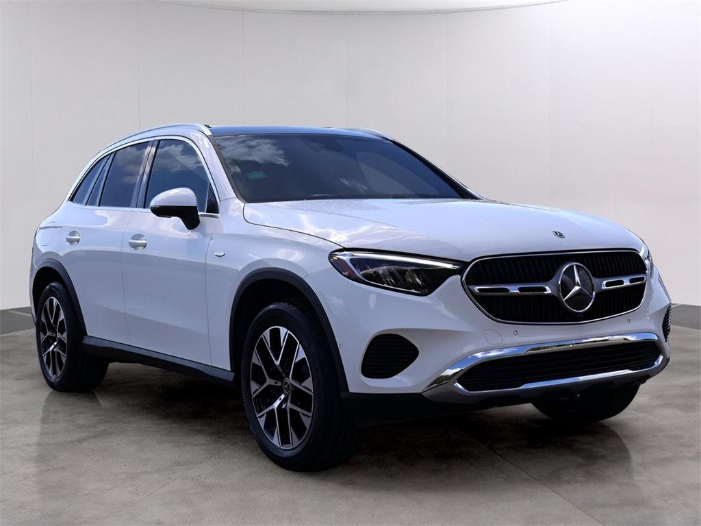 new 2025 Mercedes-Benz GLC 350e car, priced at $64,165