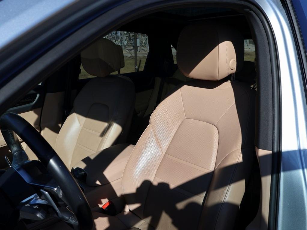 used 2019 Porsche Cayenne car, priced at $32,977