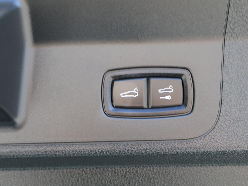 used 2022 Porsche Panamera car, priced at $69,977