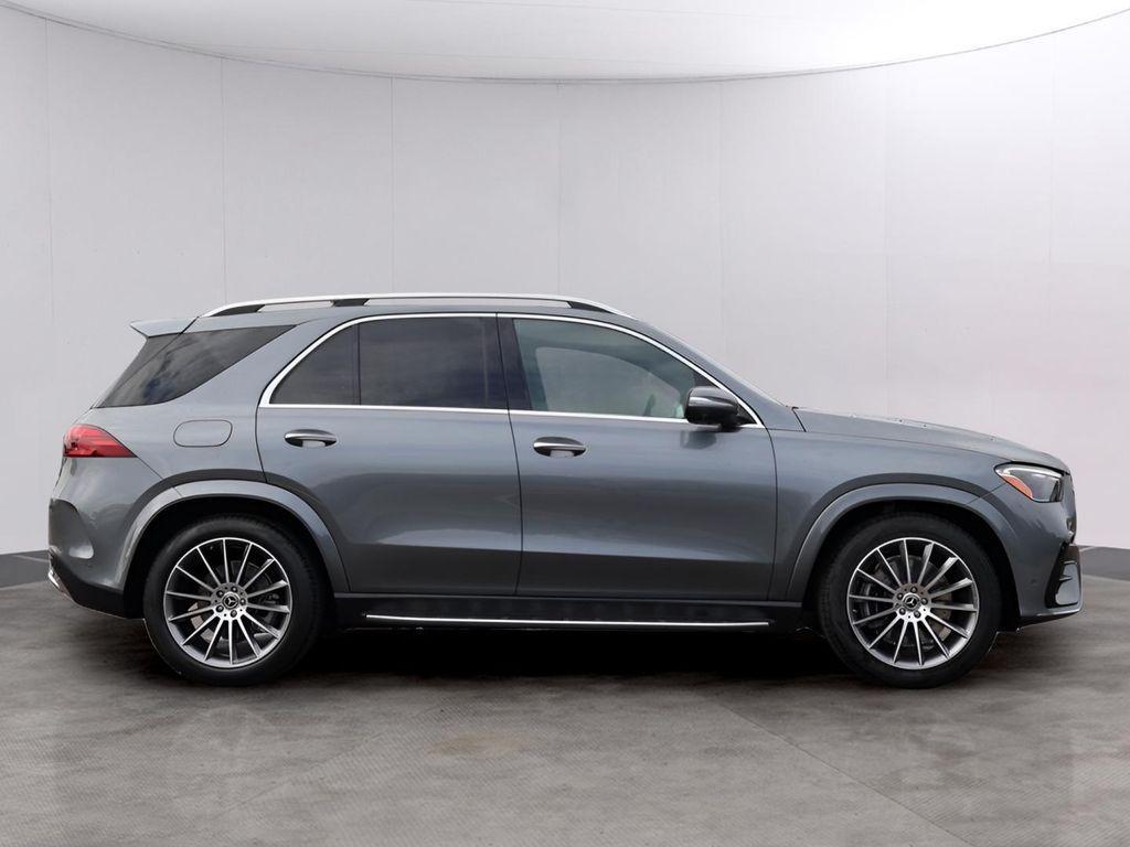new 2026 Mercedes-Benz GLE 450 car, priced at $88,695