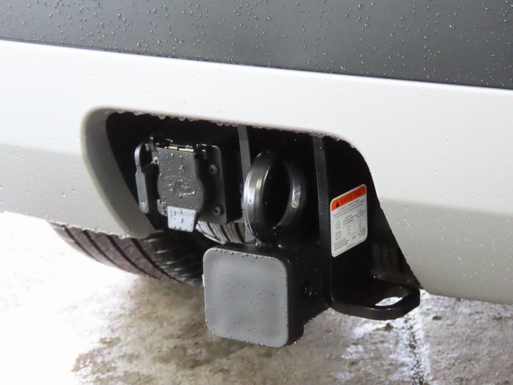 used 2025 Land Rover Discovery car, priced at $57,777