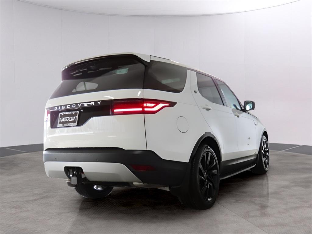 used 2025 Land Rover Discovery car, priced at $57,777