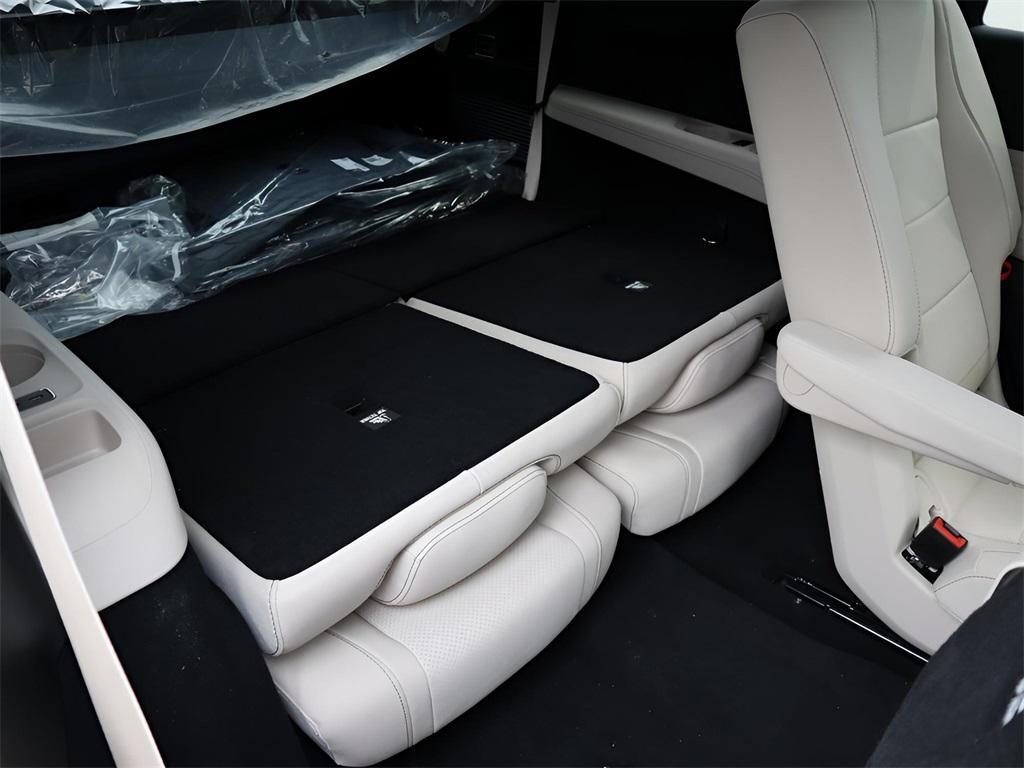 new 2025 Mercedes-Benz GLS 450 car, priced at $97,430