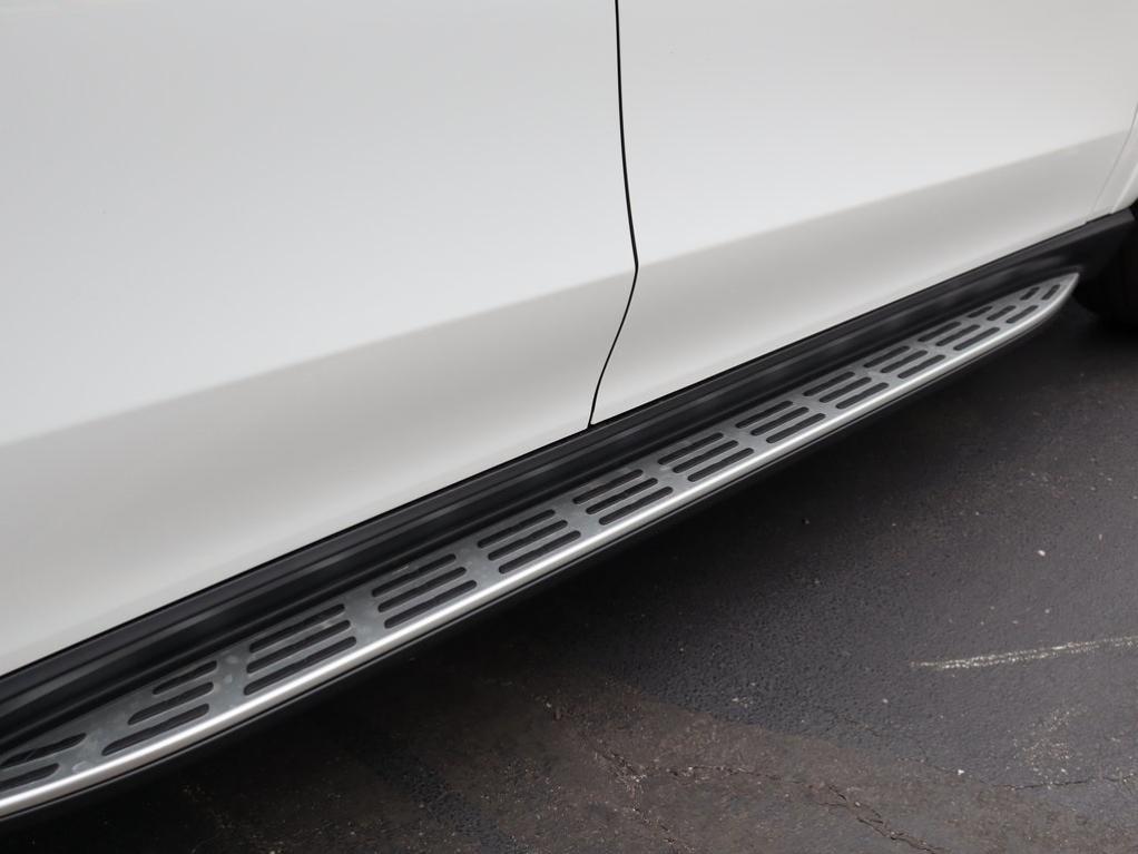 new 2025 Mercedes-Benz GLS 450 car, priced at $97,430